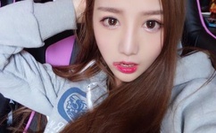 女人无遮挡裸交性做爰